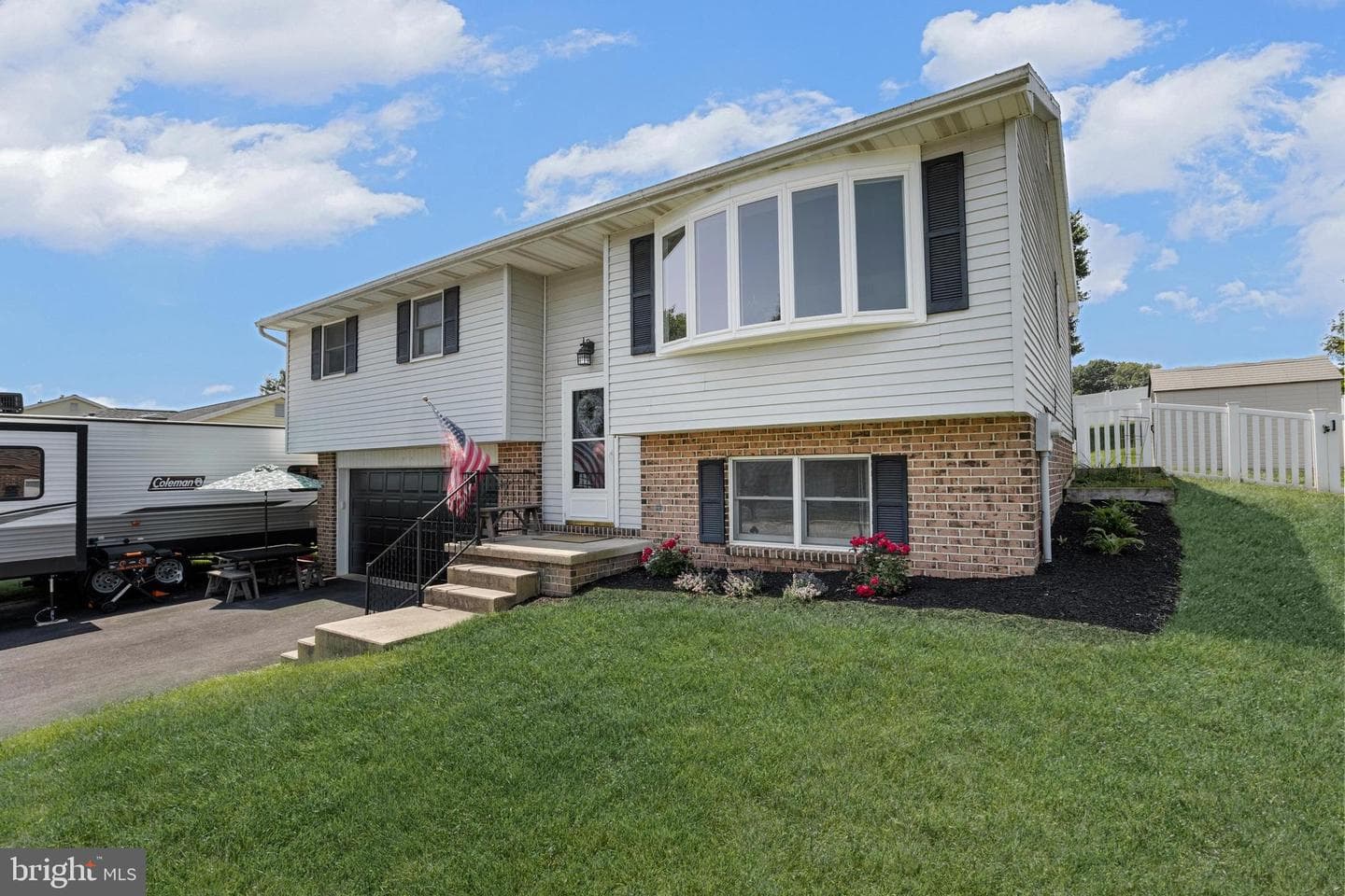 244 Lena Drive photo 3