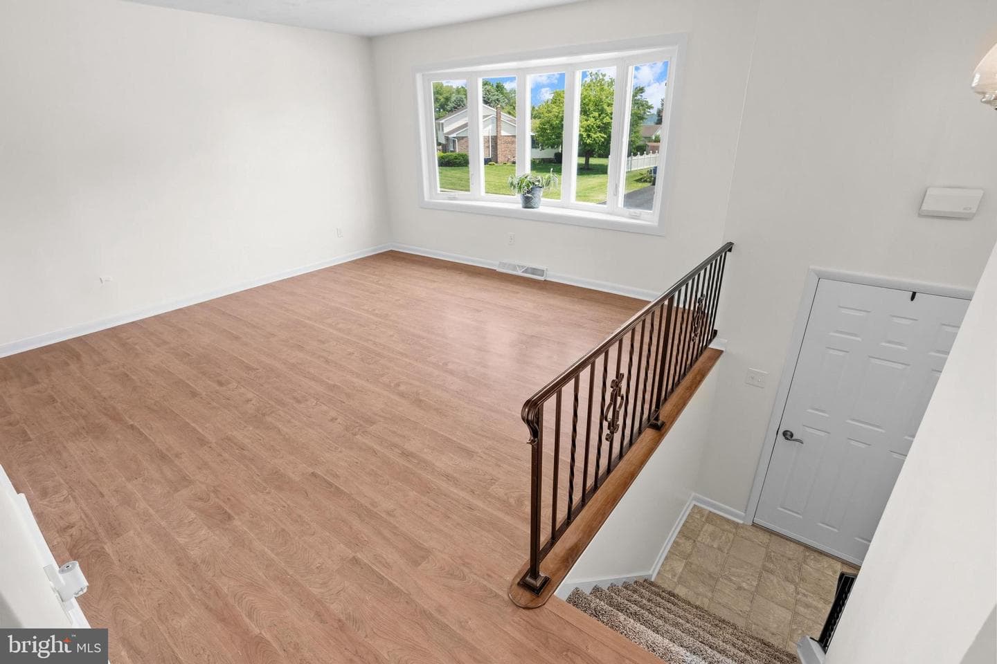 244 Lena Drive photo 5
