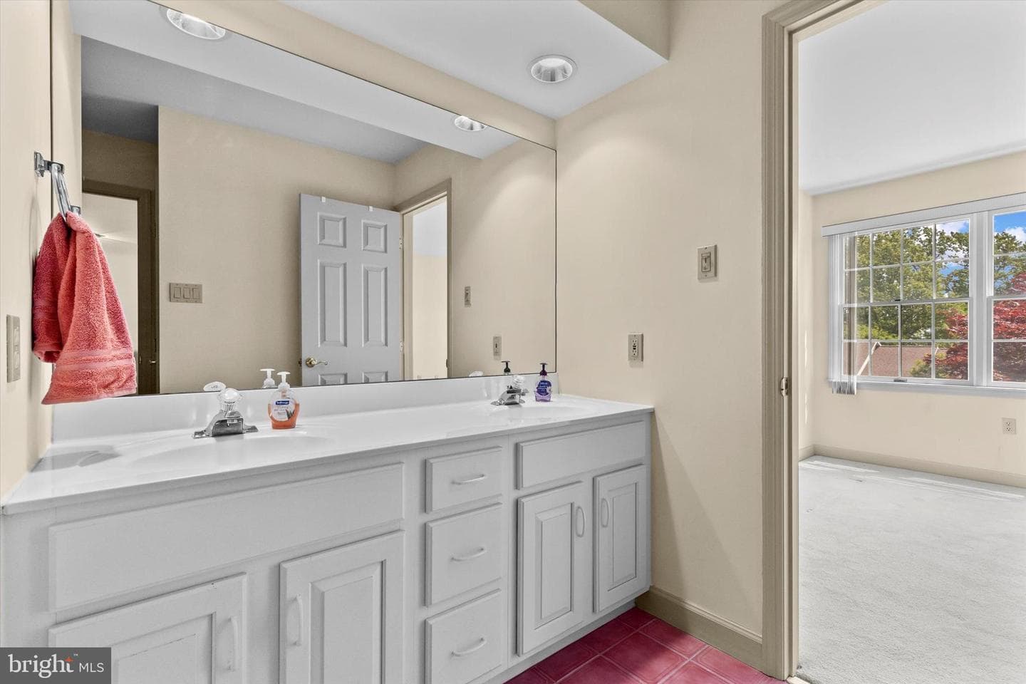 269 Willis Road photo 41