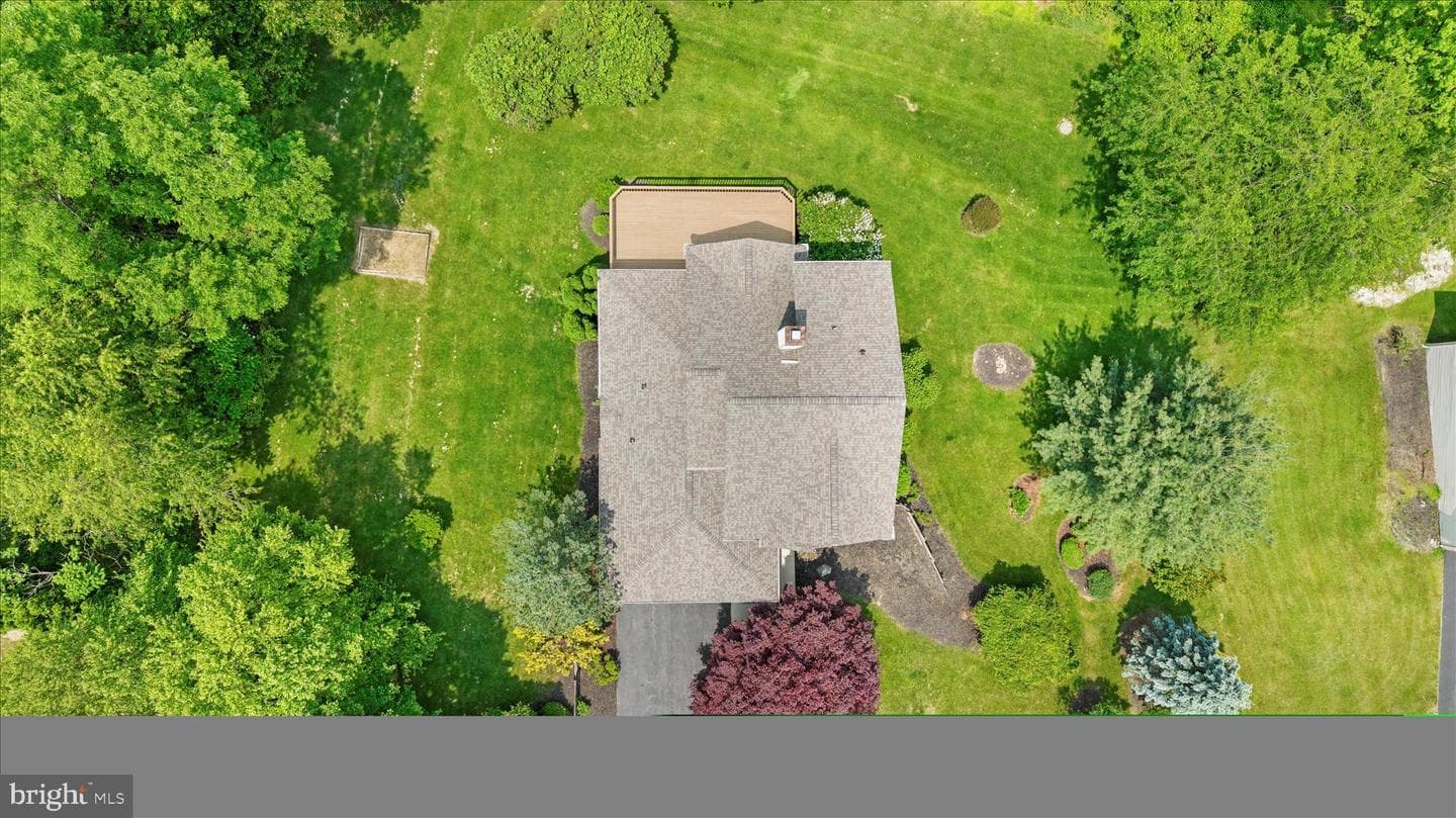 269 Willis Road photo 8