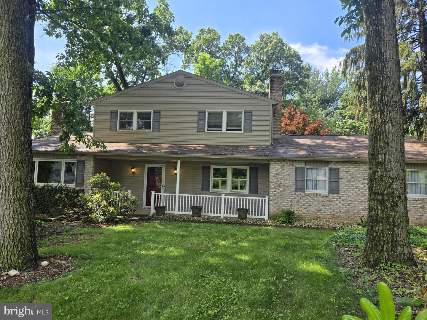 772 Elham Drive photo 1