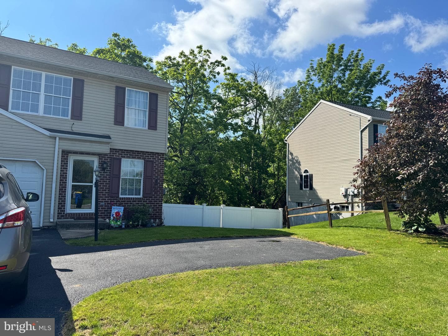 1833 Wyatt Circle photo 2