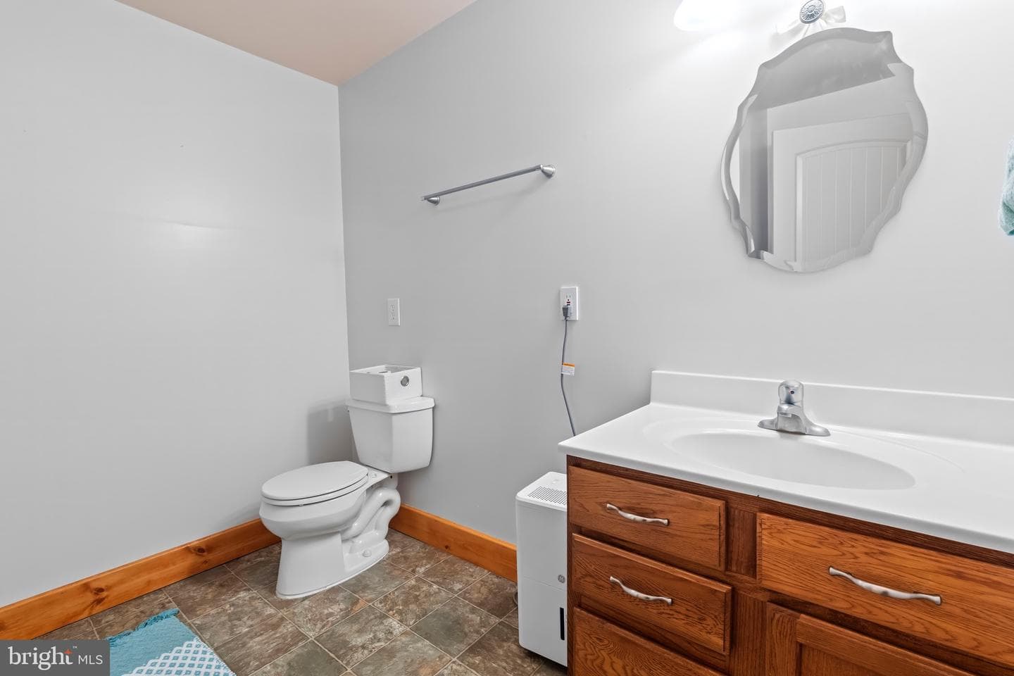 3859 Millards Way photo 37
