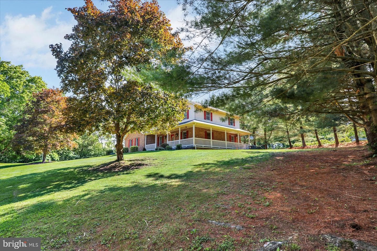 63 Lindsay Lane photo 11
