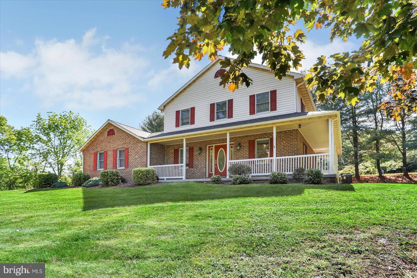 63 Lindsay Lane photo 8