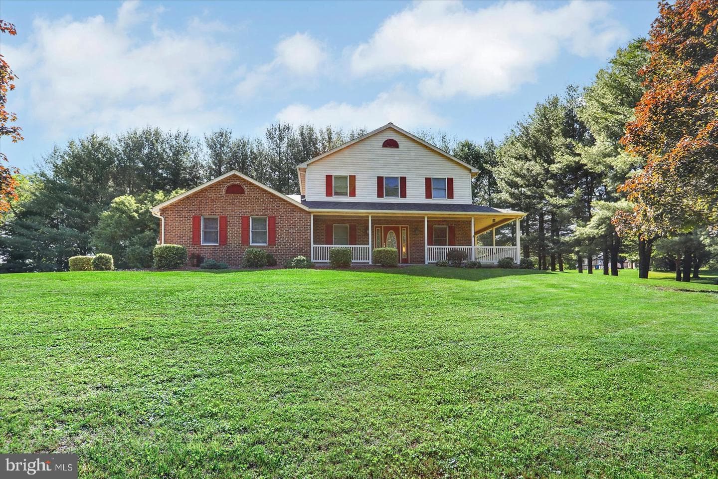 63 Lindsay Lane photo 9