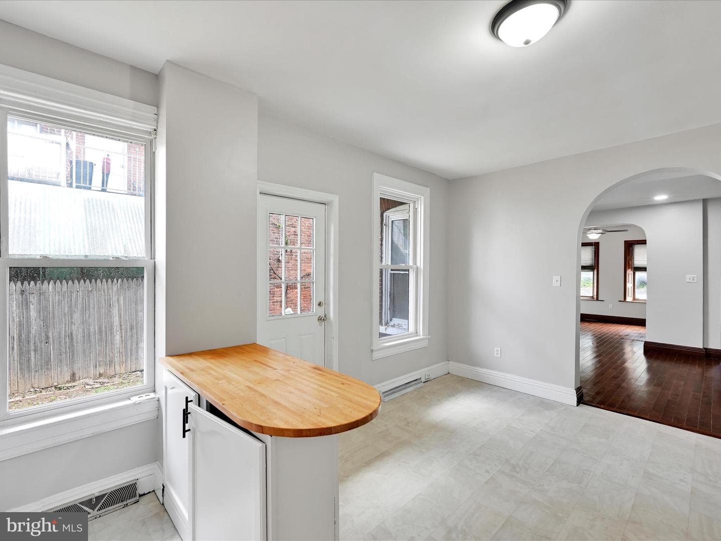 871 E Market Street photo 14