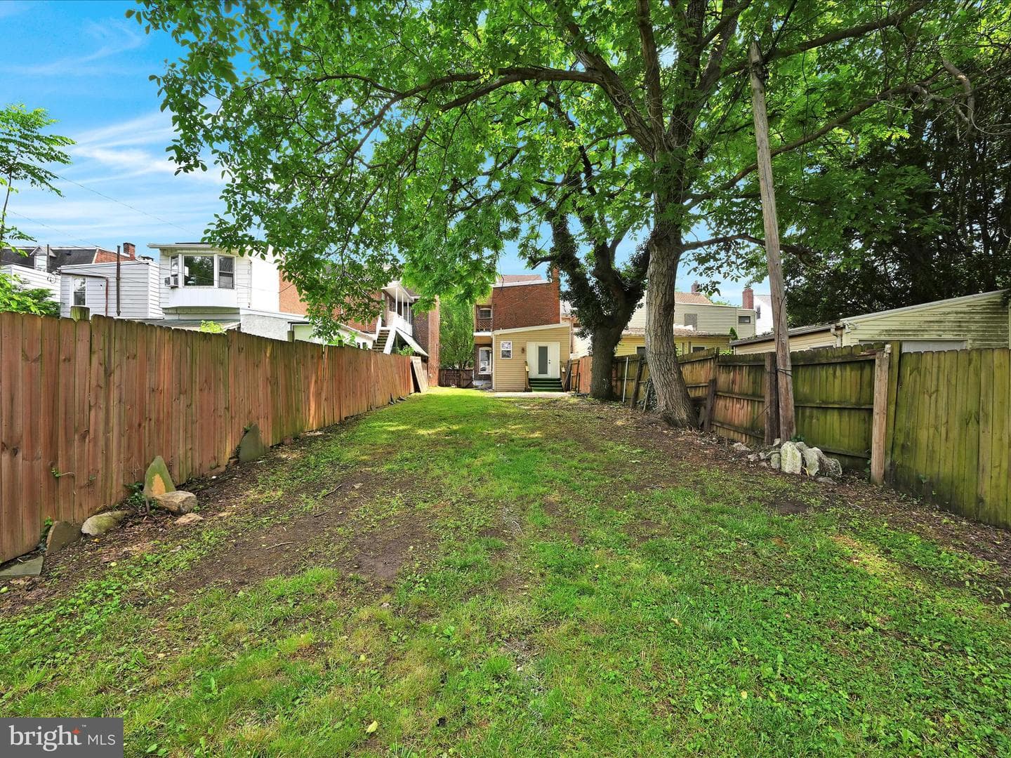 871 E Market Street photo 30