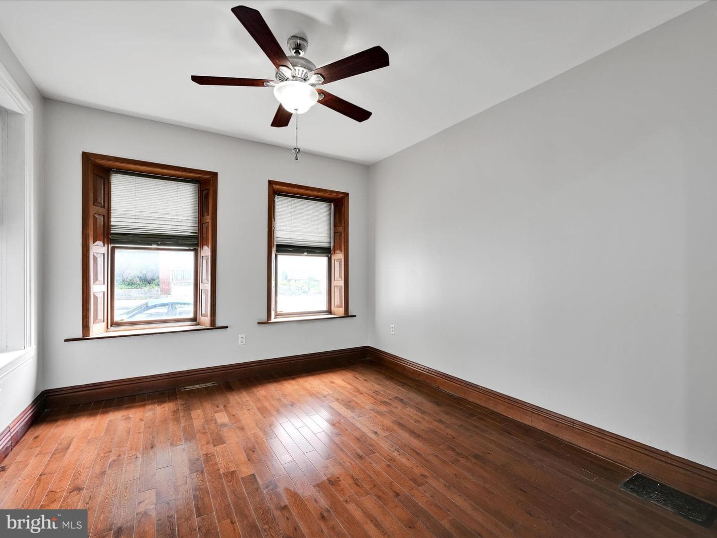 871 E Market Street photo 8
