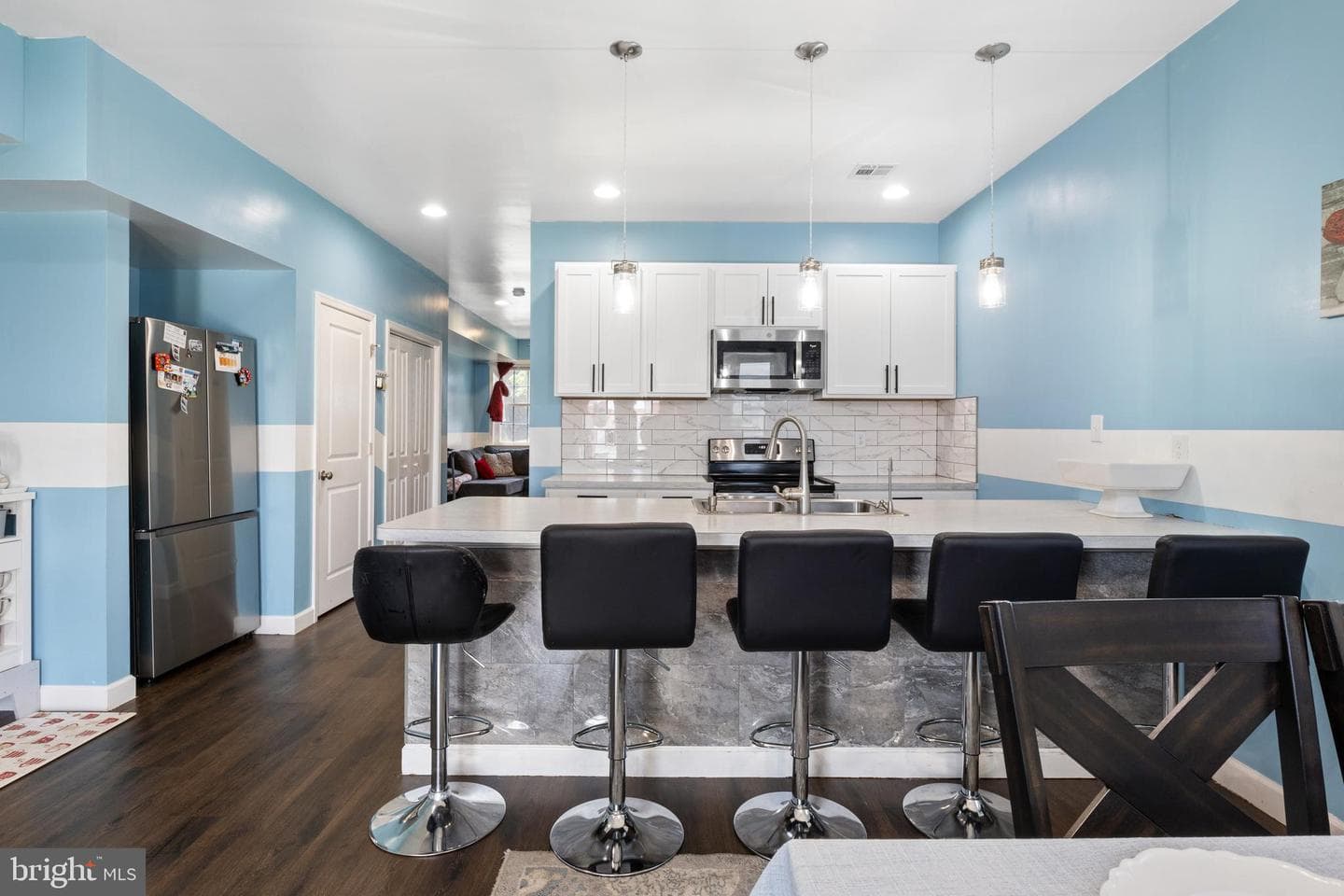 263b 3rd Street photo 12