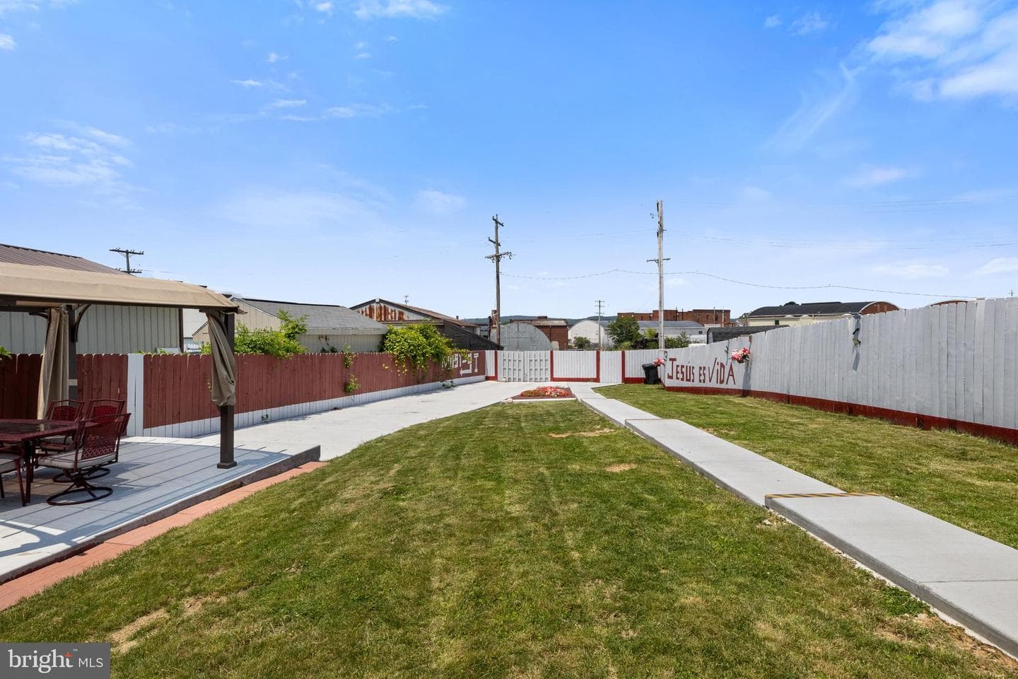 263b 3rd Street photo 37