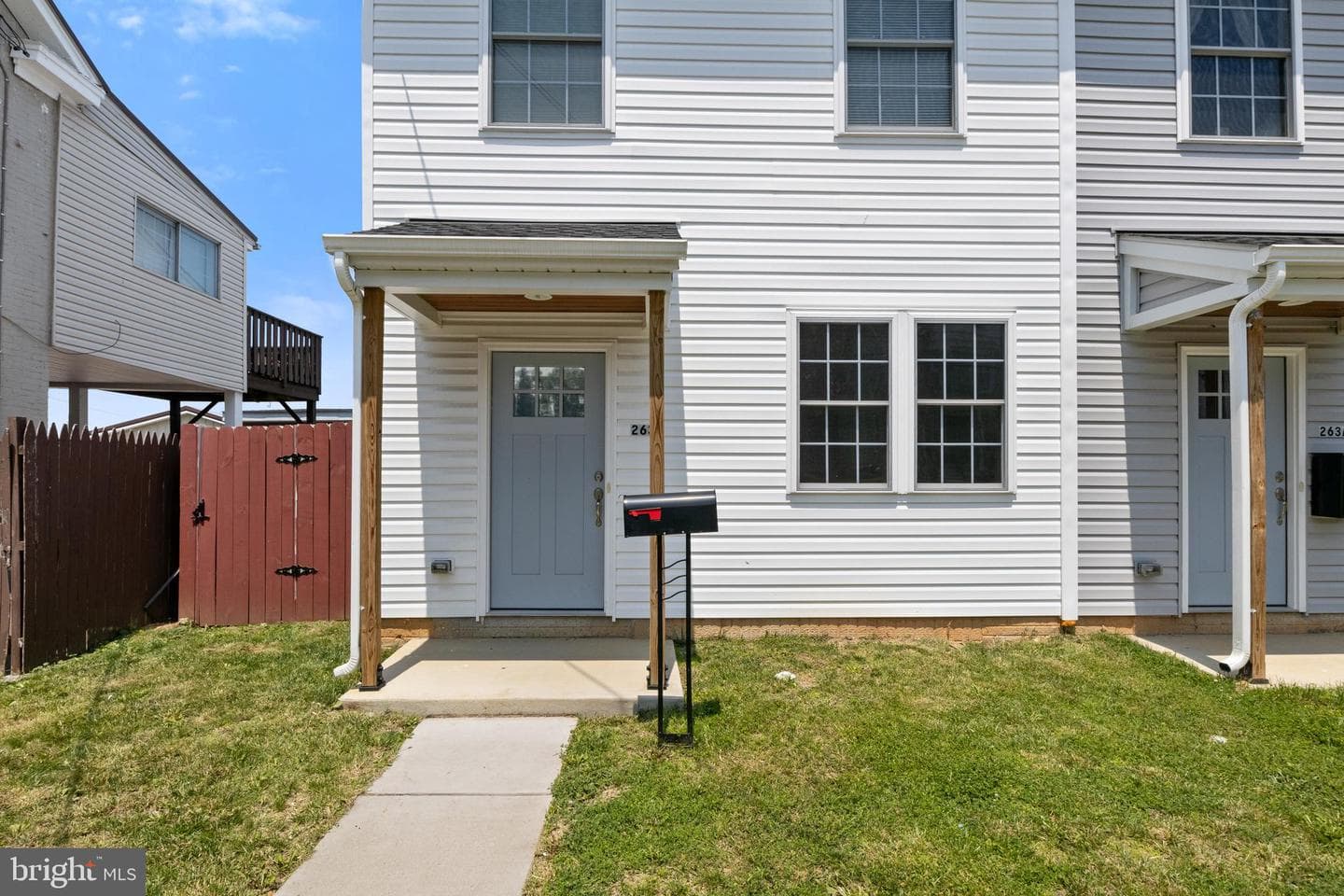 263b 3rd Street photo 4