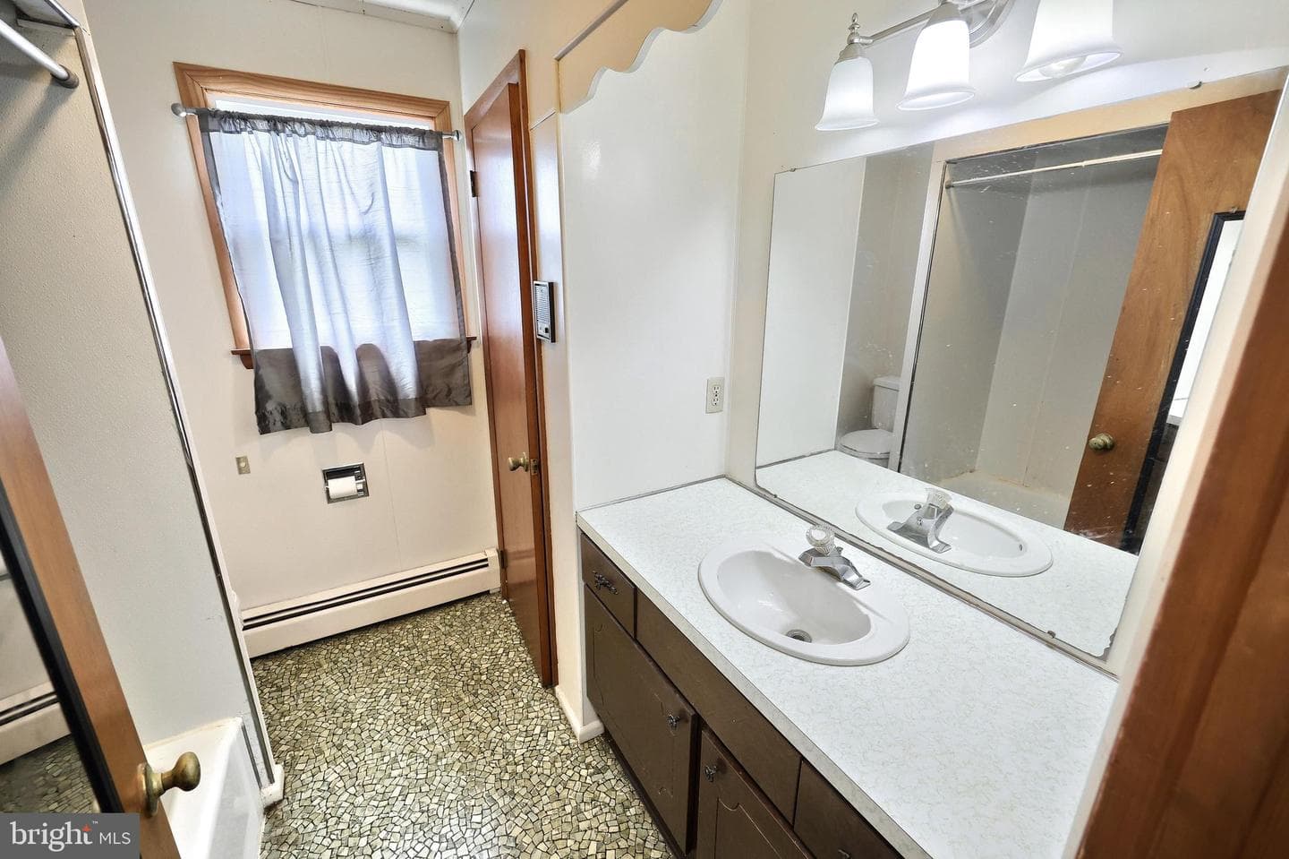 406 Campbell Road photo 34