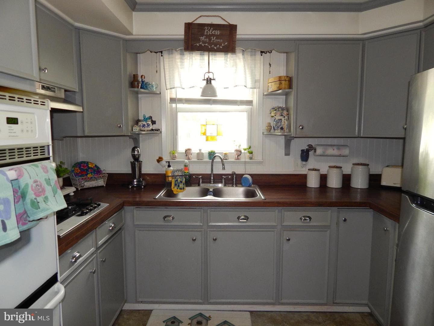 178 Nancy Avenue photo 9