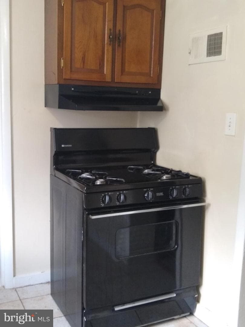 2894 Oakland Road photo 9