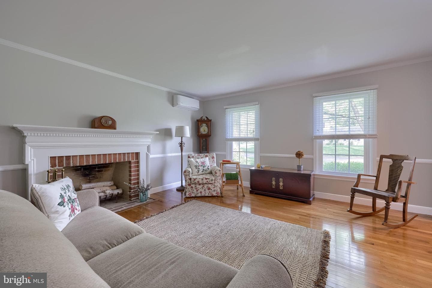2585 Midpine Drive photo 9