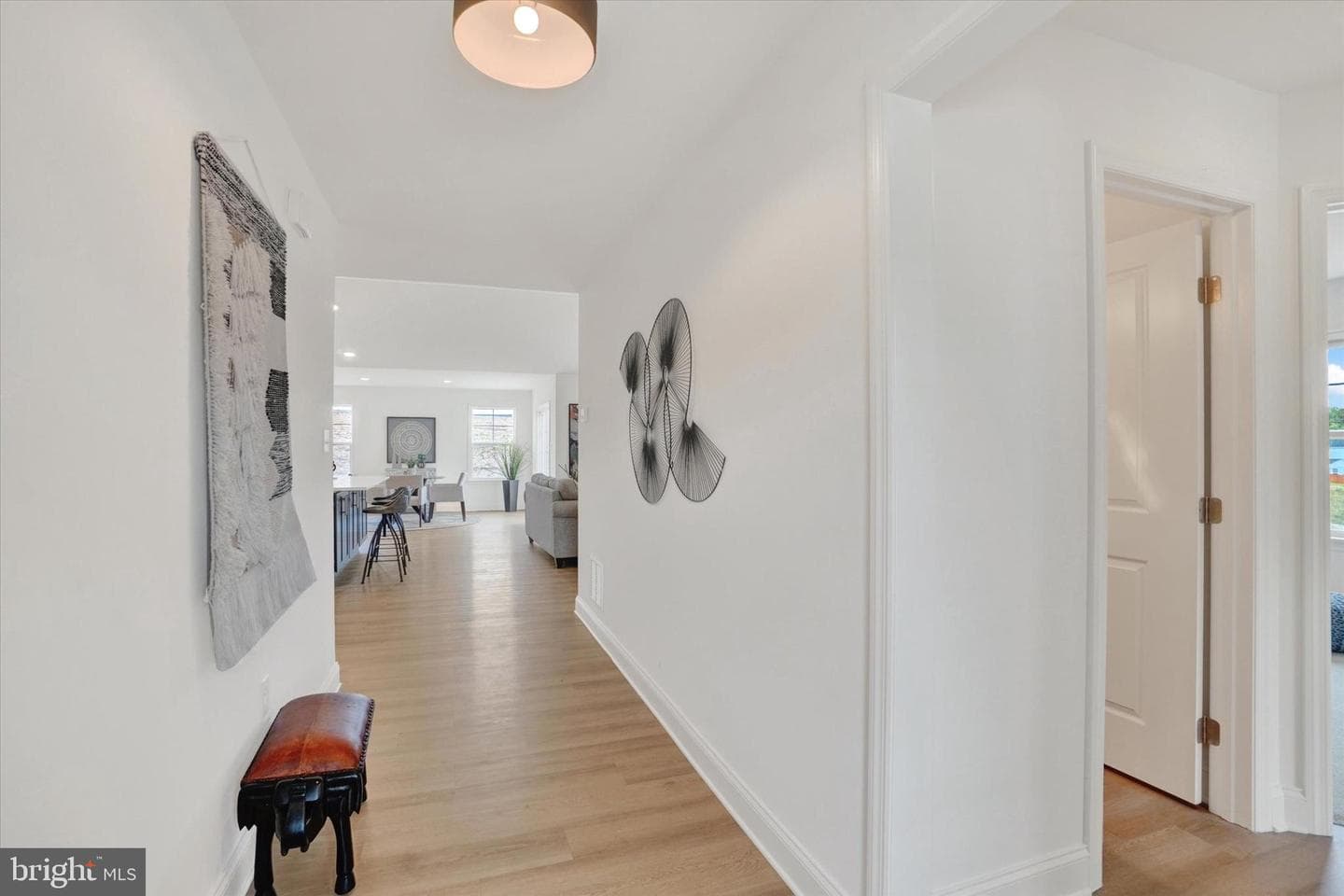 350 Lloyds Lane photo 4