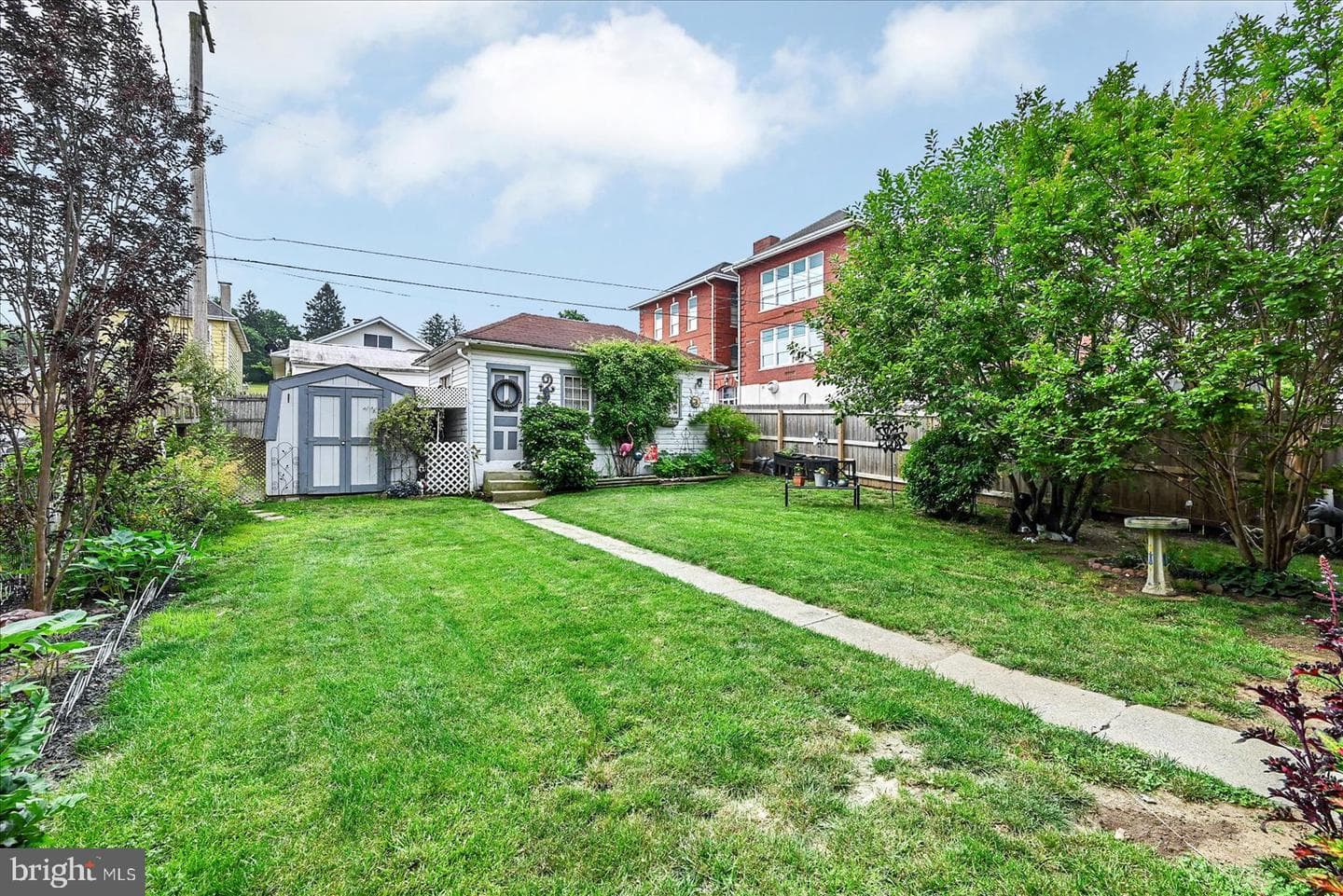 1350 W King Street photo 26