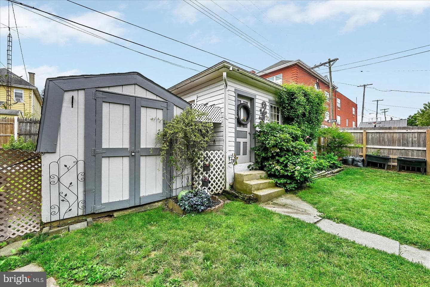 1350 W King Street photo 27