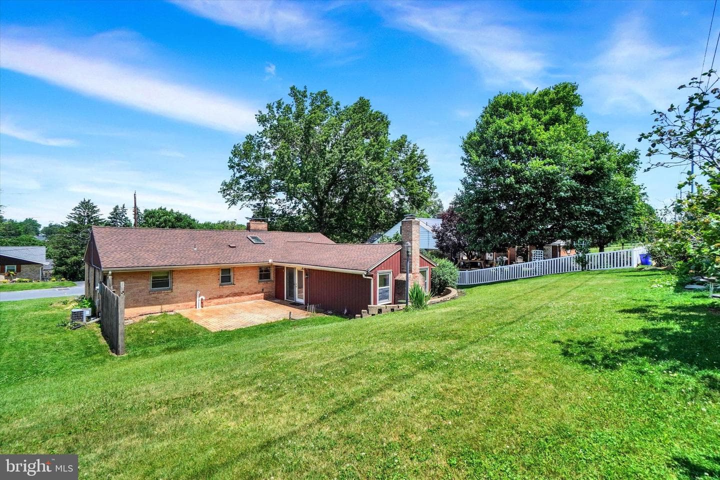 716 Hillcrest Road photo 26