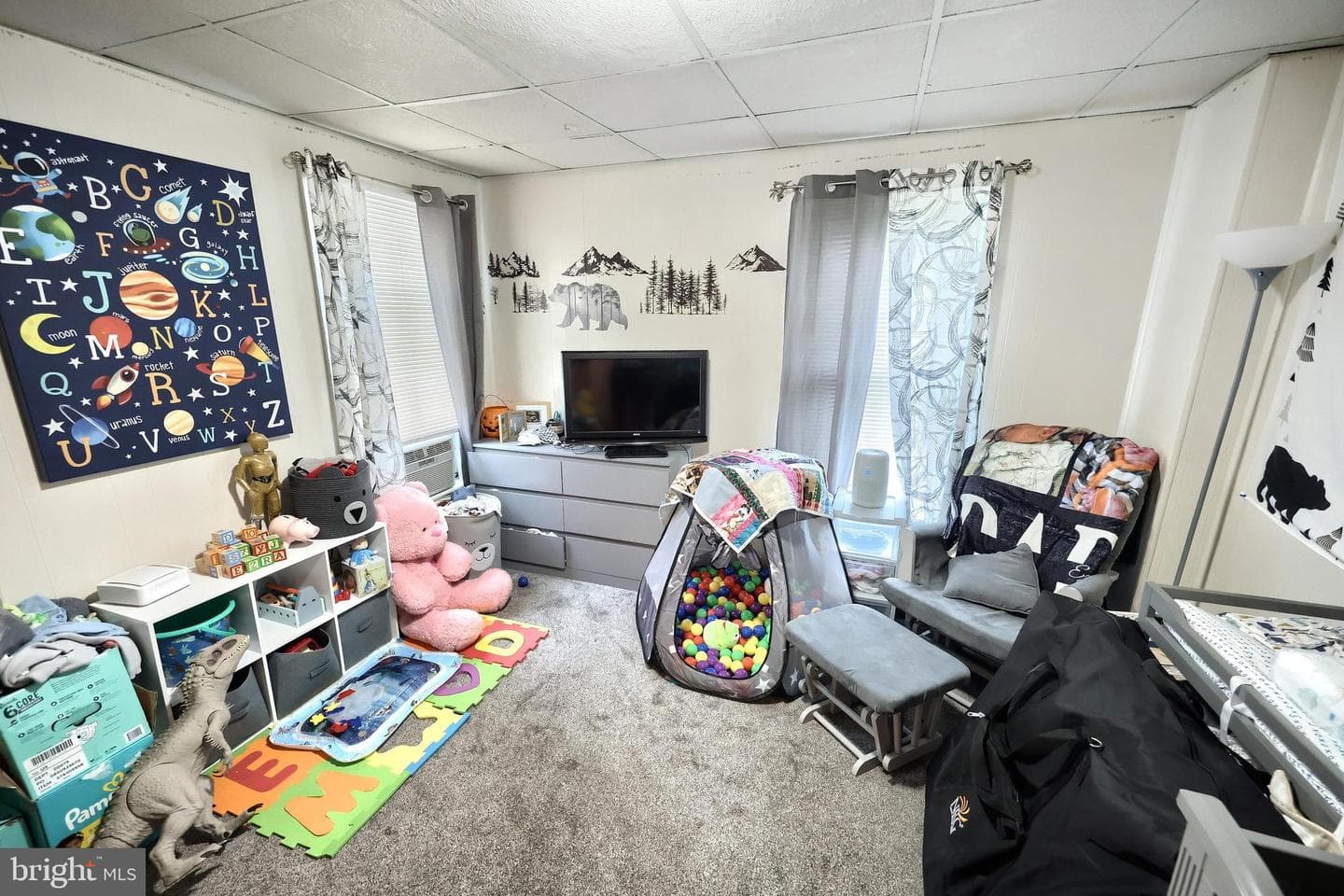 129 S Pleasant Street photo 18