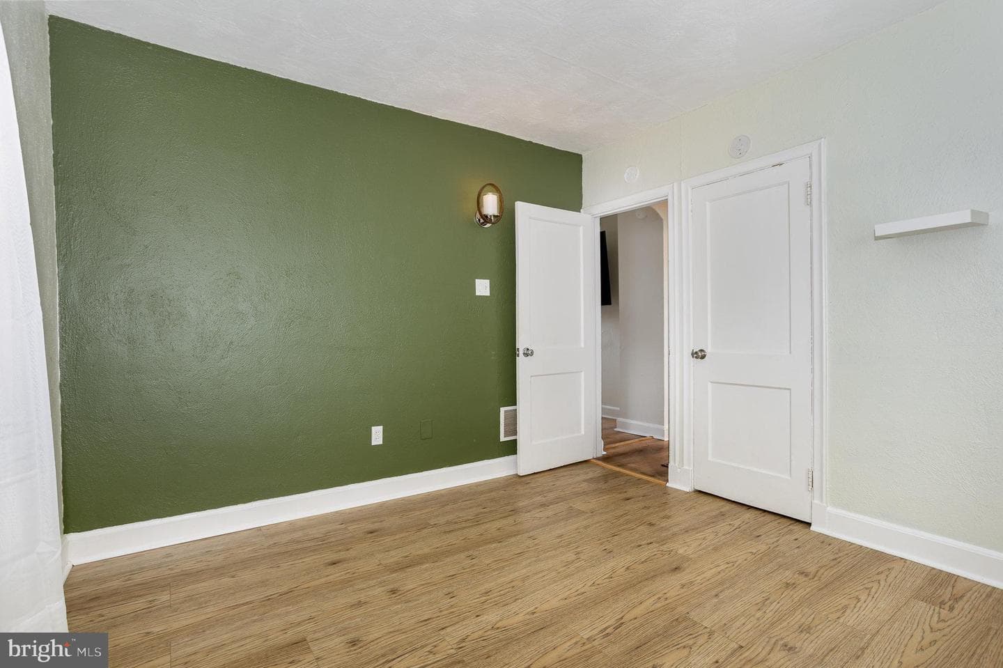 102 N Williams Street photo 14