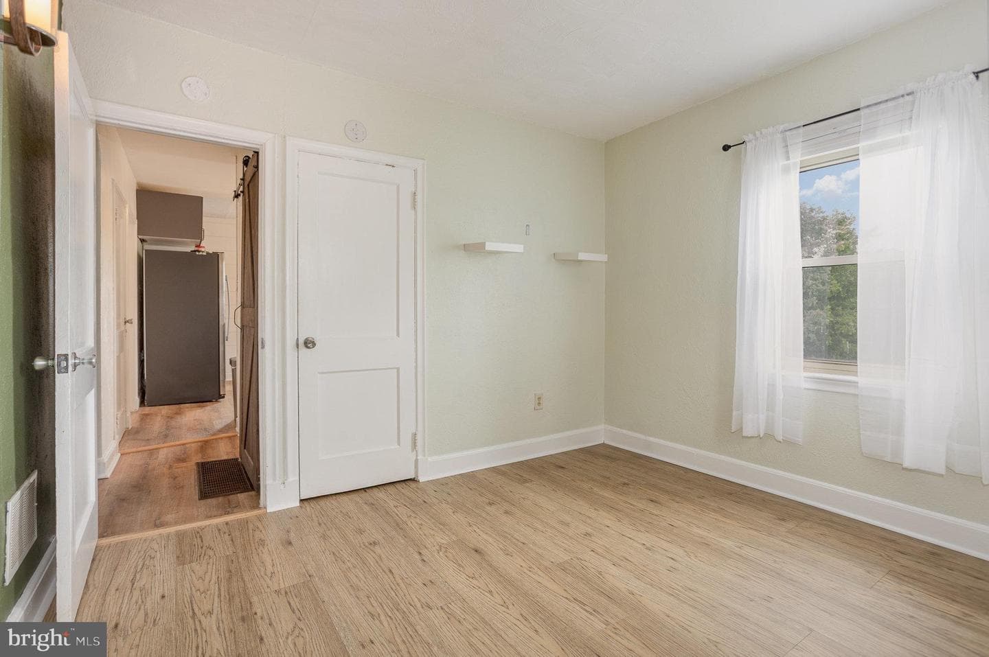 102 N Williams Street photo 15