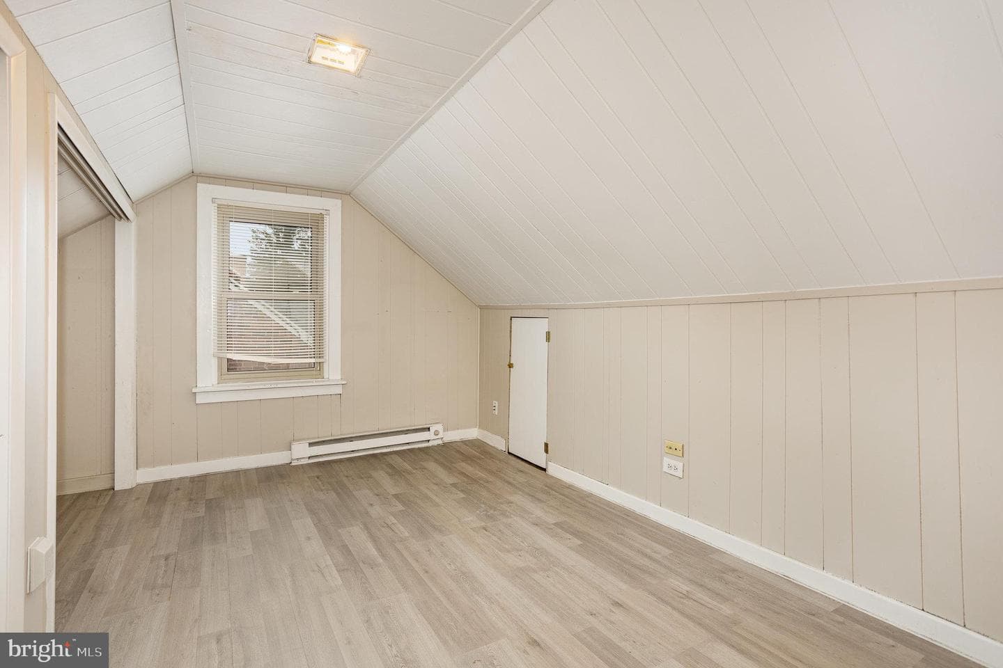 102 N Williams Street photo 19