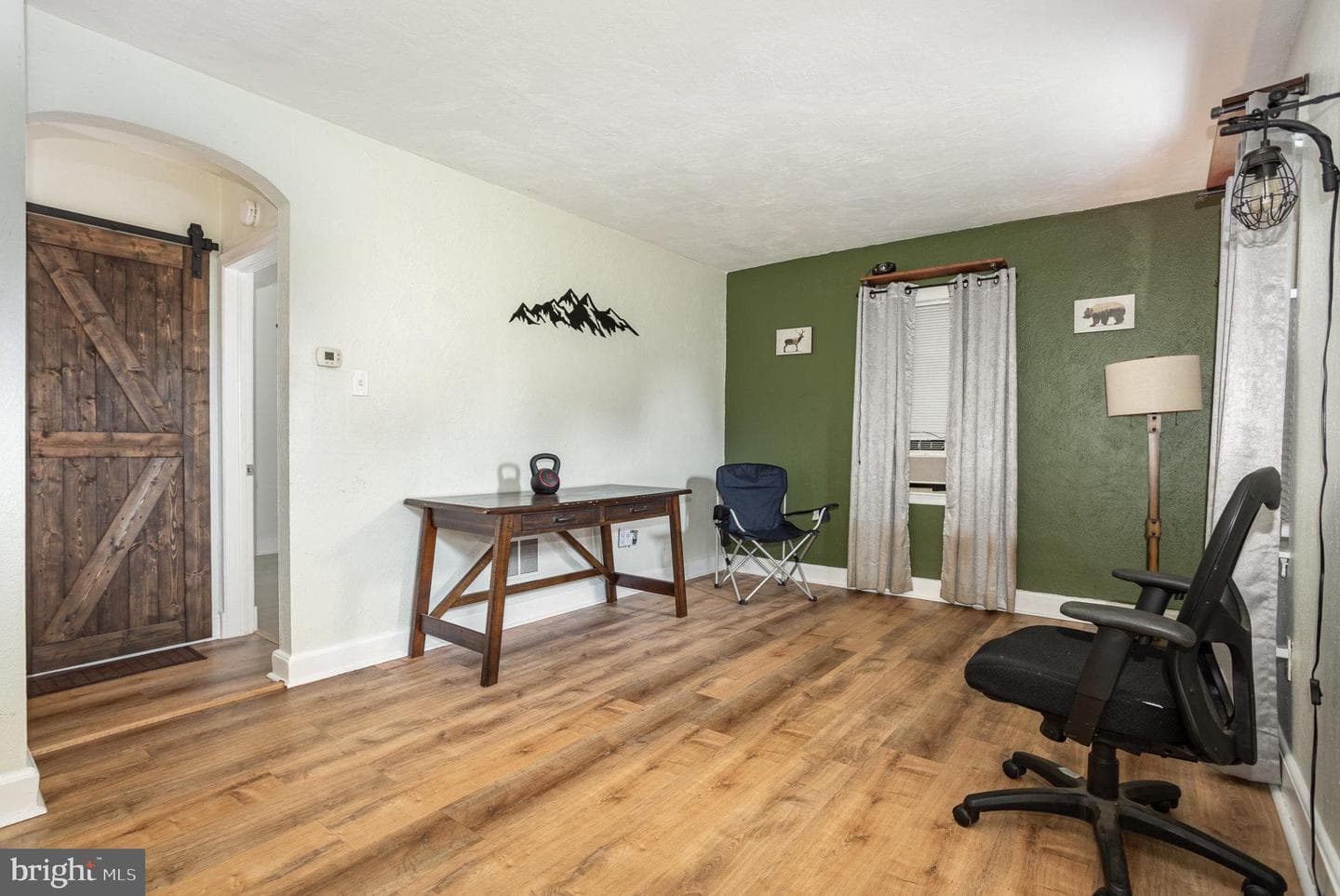 102 N Williams Street photo 6