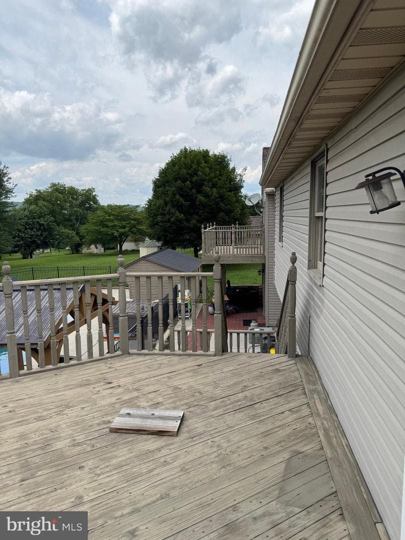 1872 Yingling Drive photo 12