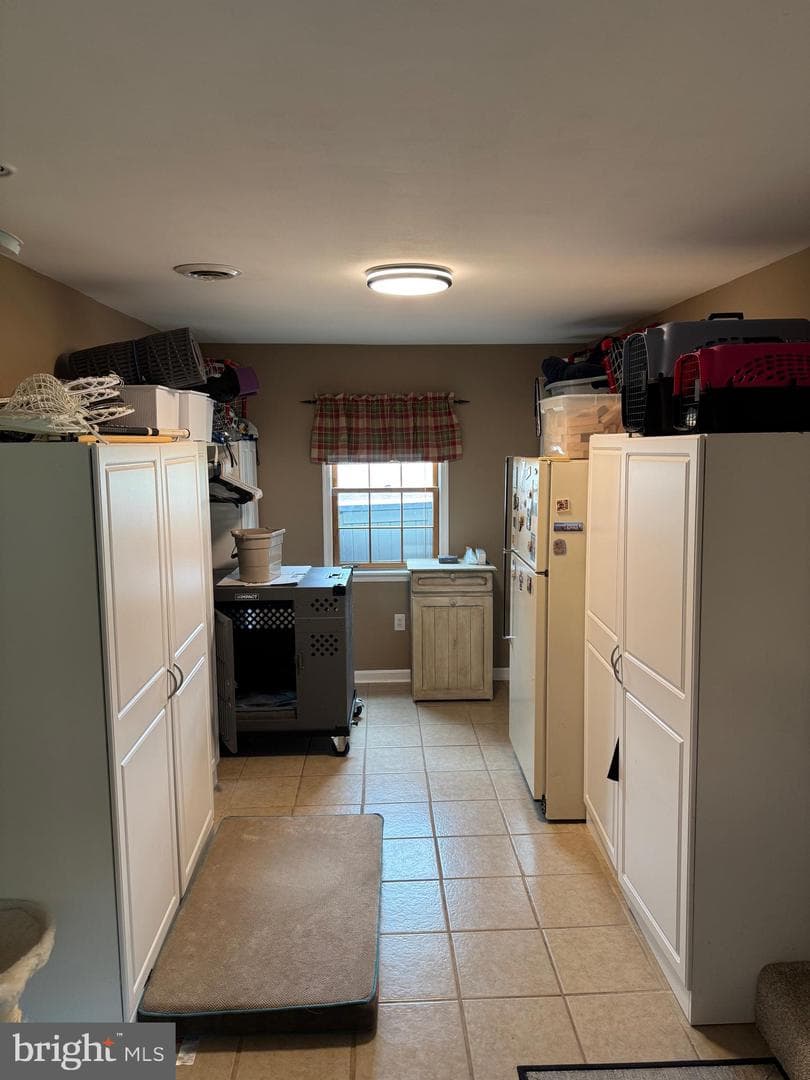 1872 Yingling Drive photo 40