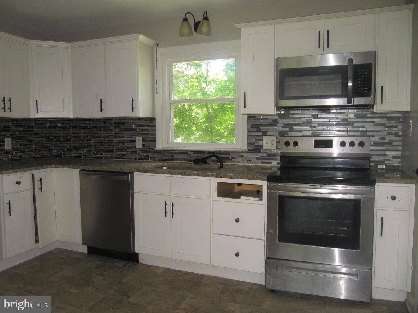4571 S Salem Church Road photo 8