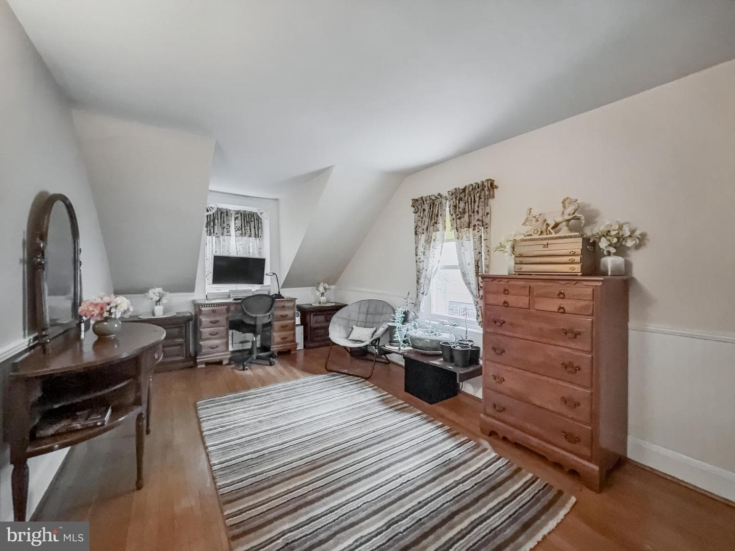 672 Florida Avenue photo 30