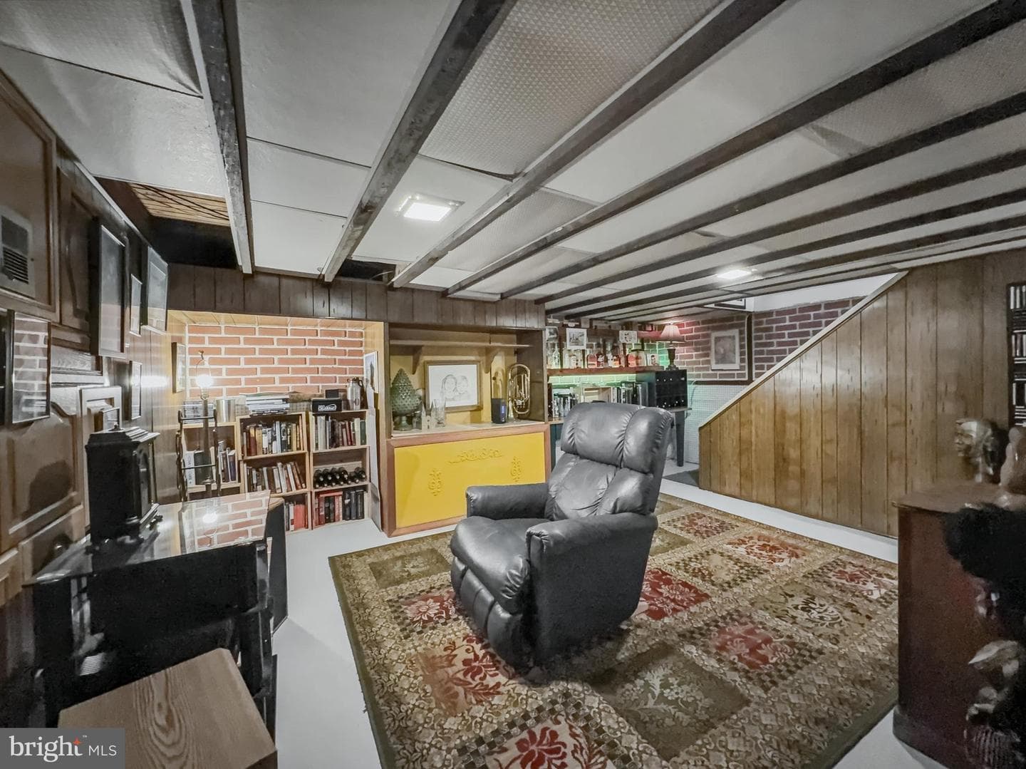 672 Florida Avenue photo 34