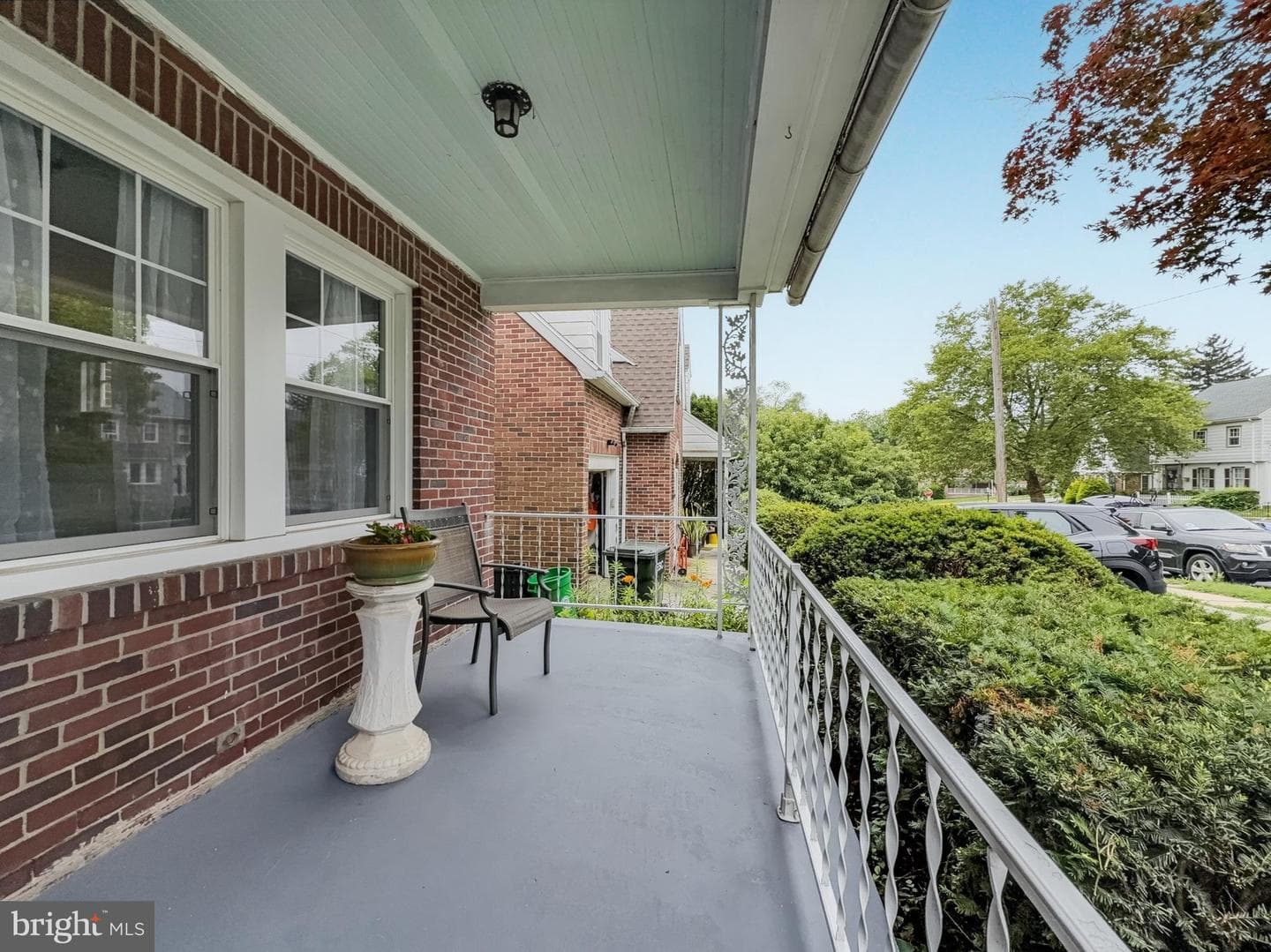 672 Florida Avenue photo 4
