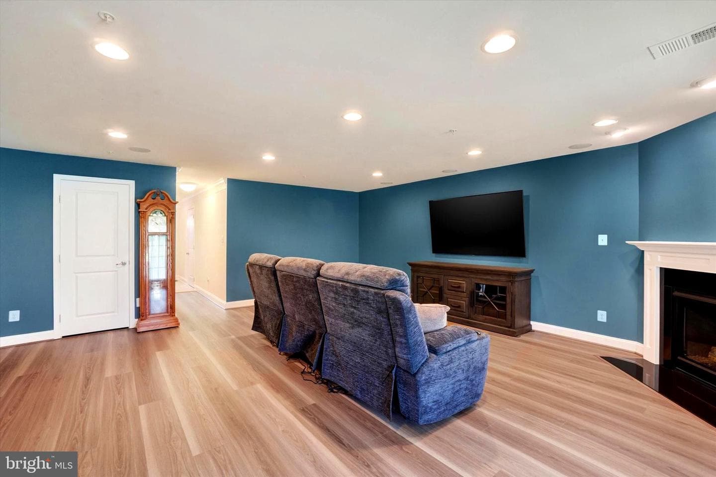 1260 Rannoch Lane photo 17
