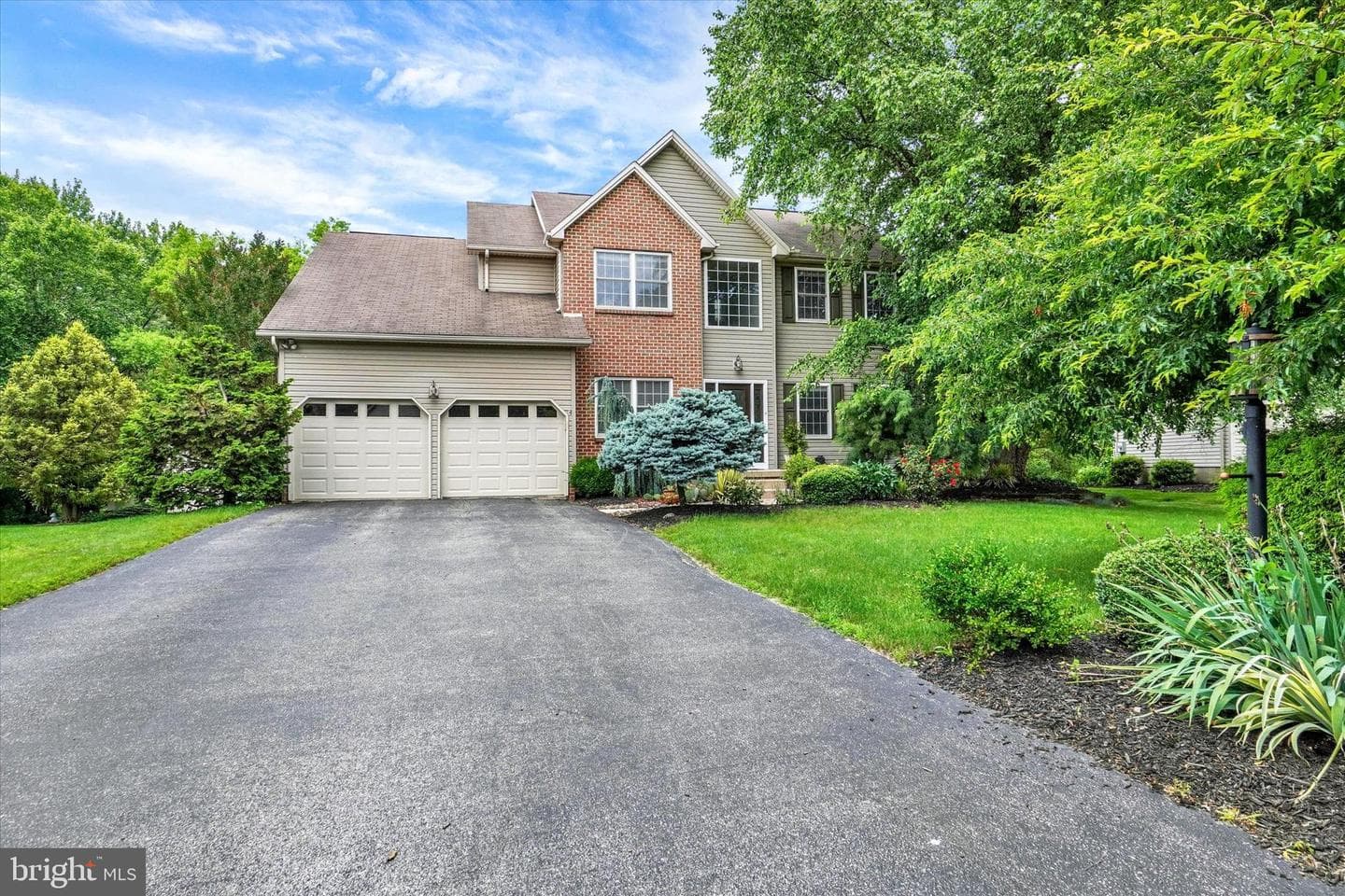 857 Willow Ridge Court