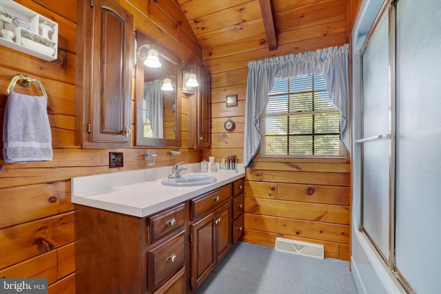 695 Freysville Road photo 28