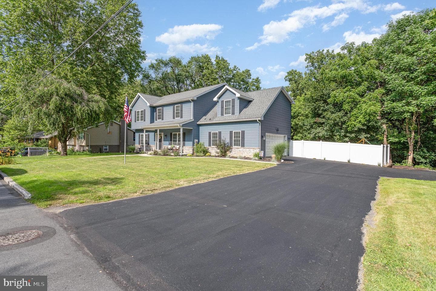 145 Pleasant View Terrace photo 3
