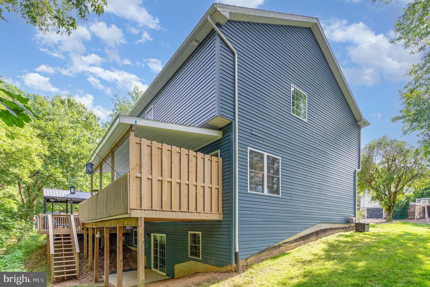 145 Pleasant View Terrace photo 35
