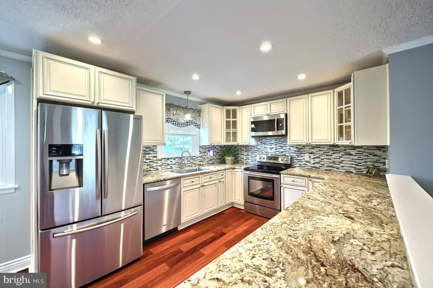 120 Susan Drive photo 15