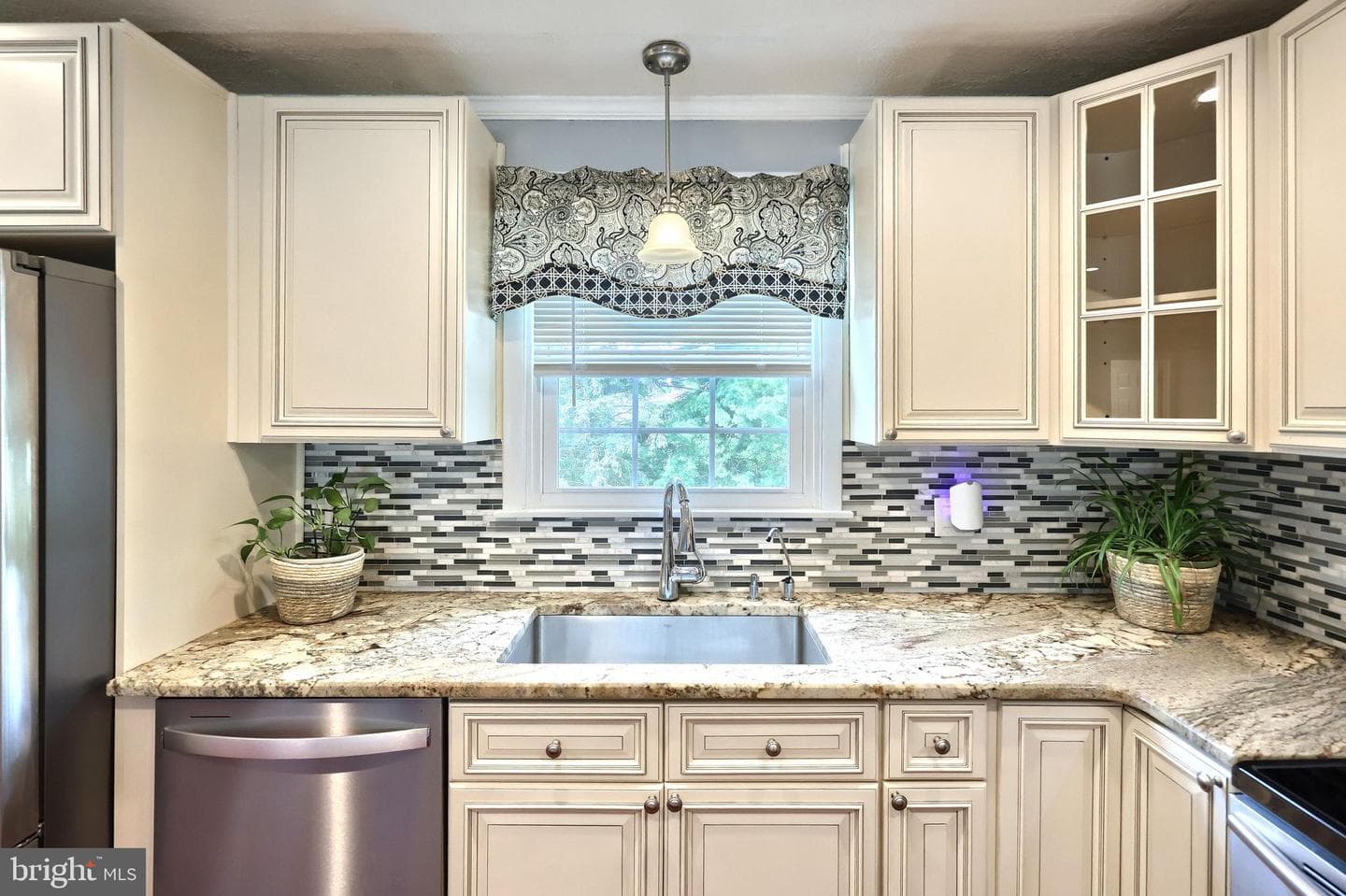 120 Susan Drive photo 17