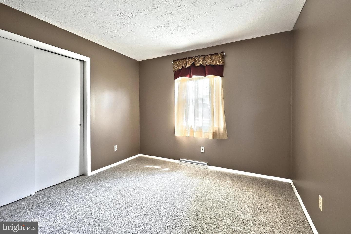 120 Susan Drive photo 25