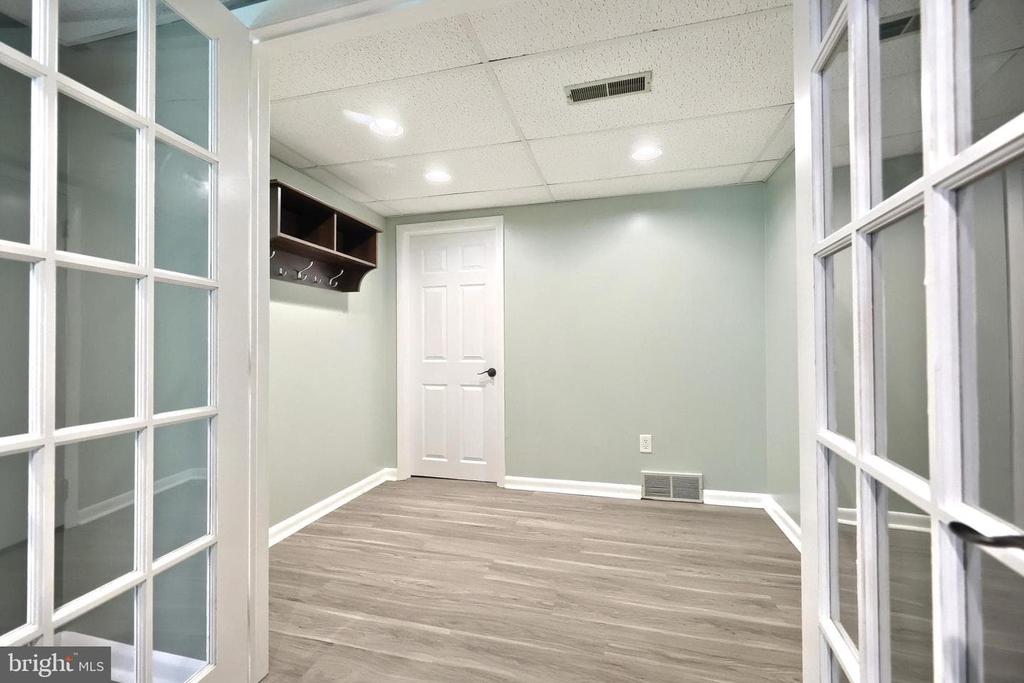 120 Susan Drive photo 29