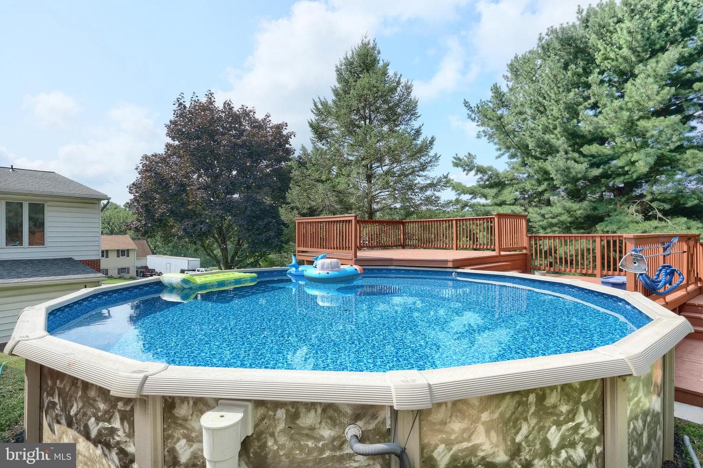 120 Susan Drive photo 6