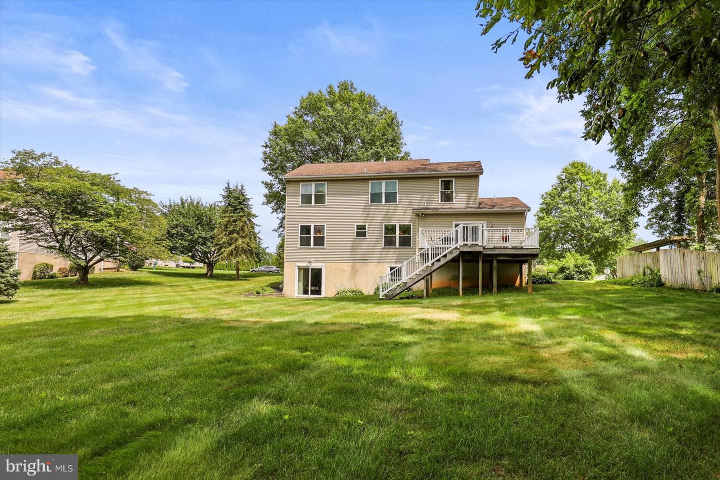 127 Hershey Circle photo 44