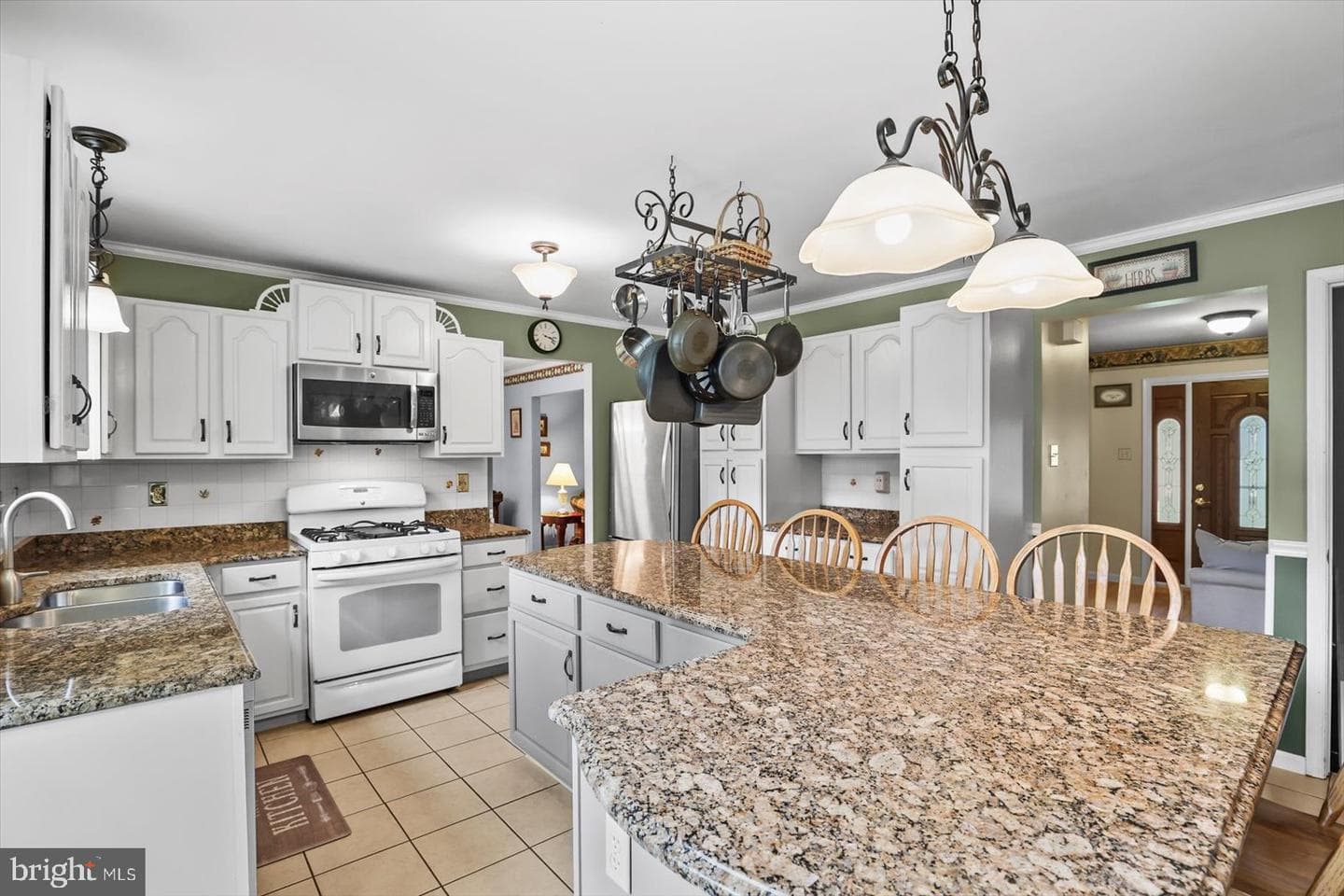 127 Hershey Circle photo 8