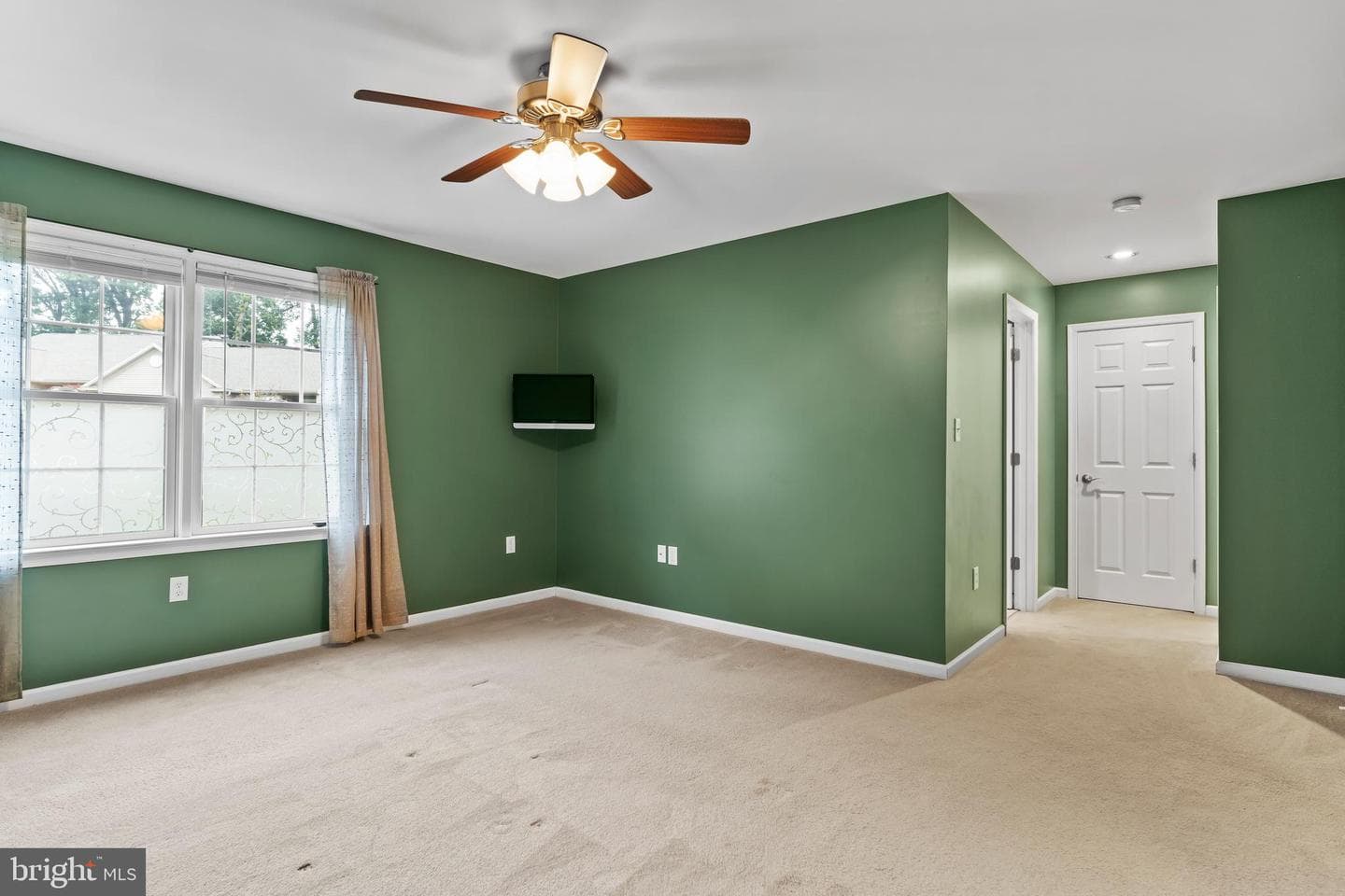 200 Loring Court photo 19