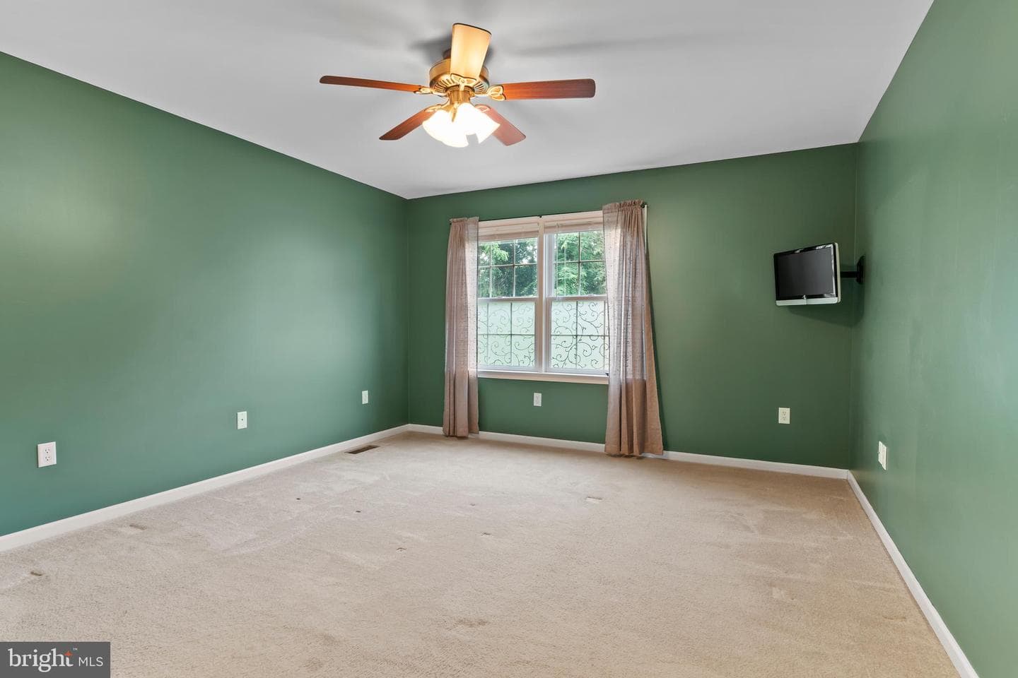 200 Loring Court photo 21