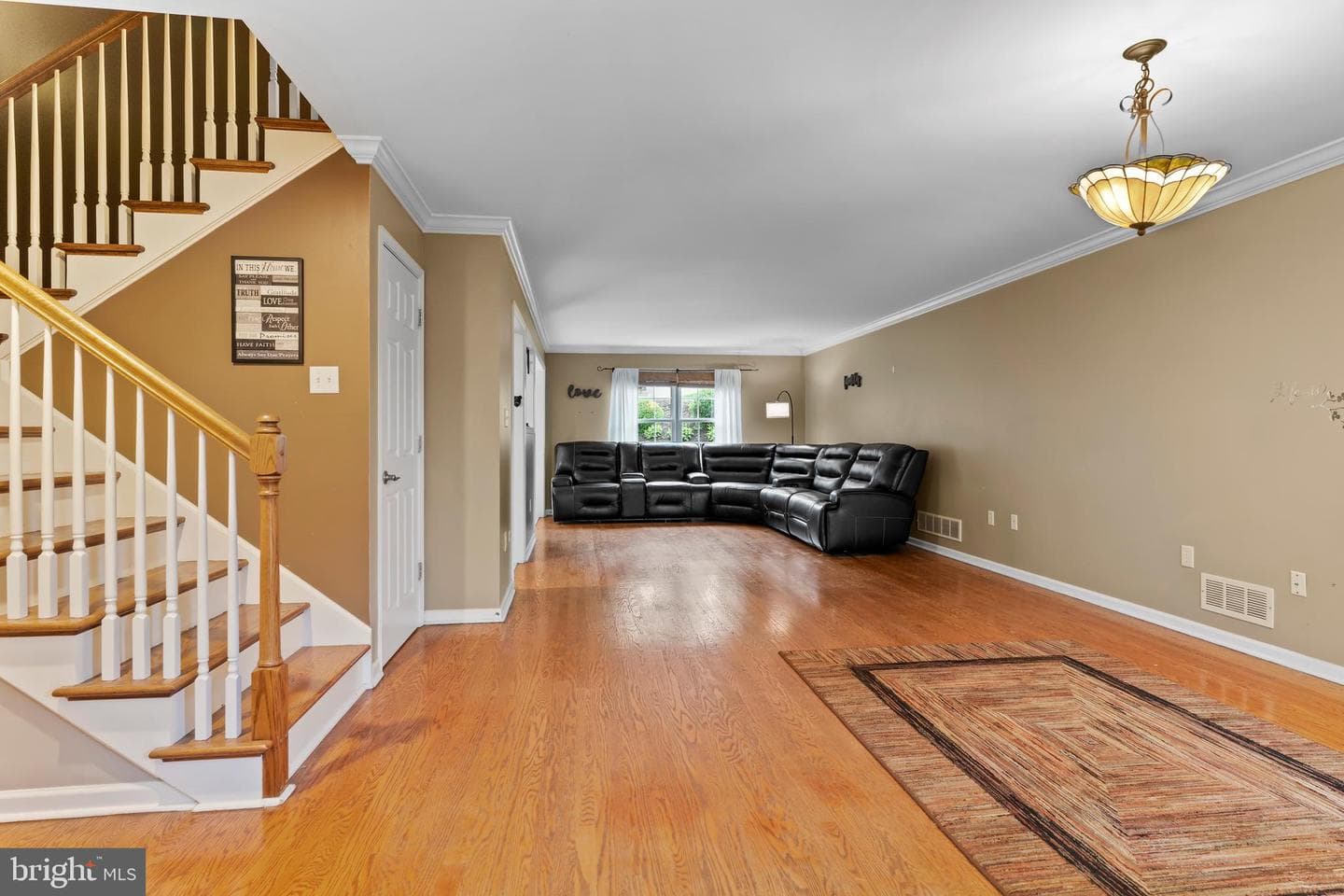 200 Loring Court photo 3